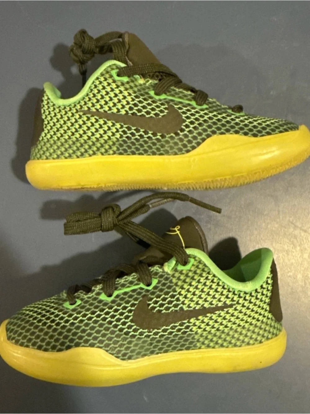 Nike Kobe X Poison Green Sneaker Size 7C New